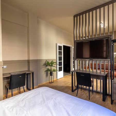 Noho Boutique , Premium Living Dikeou 8 Apartment Атина Екстериор снимка