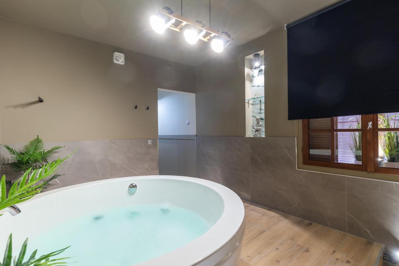 Noho Boutique , Premium Living Dikeou 8 Apartment Атина Екстериор снимка