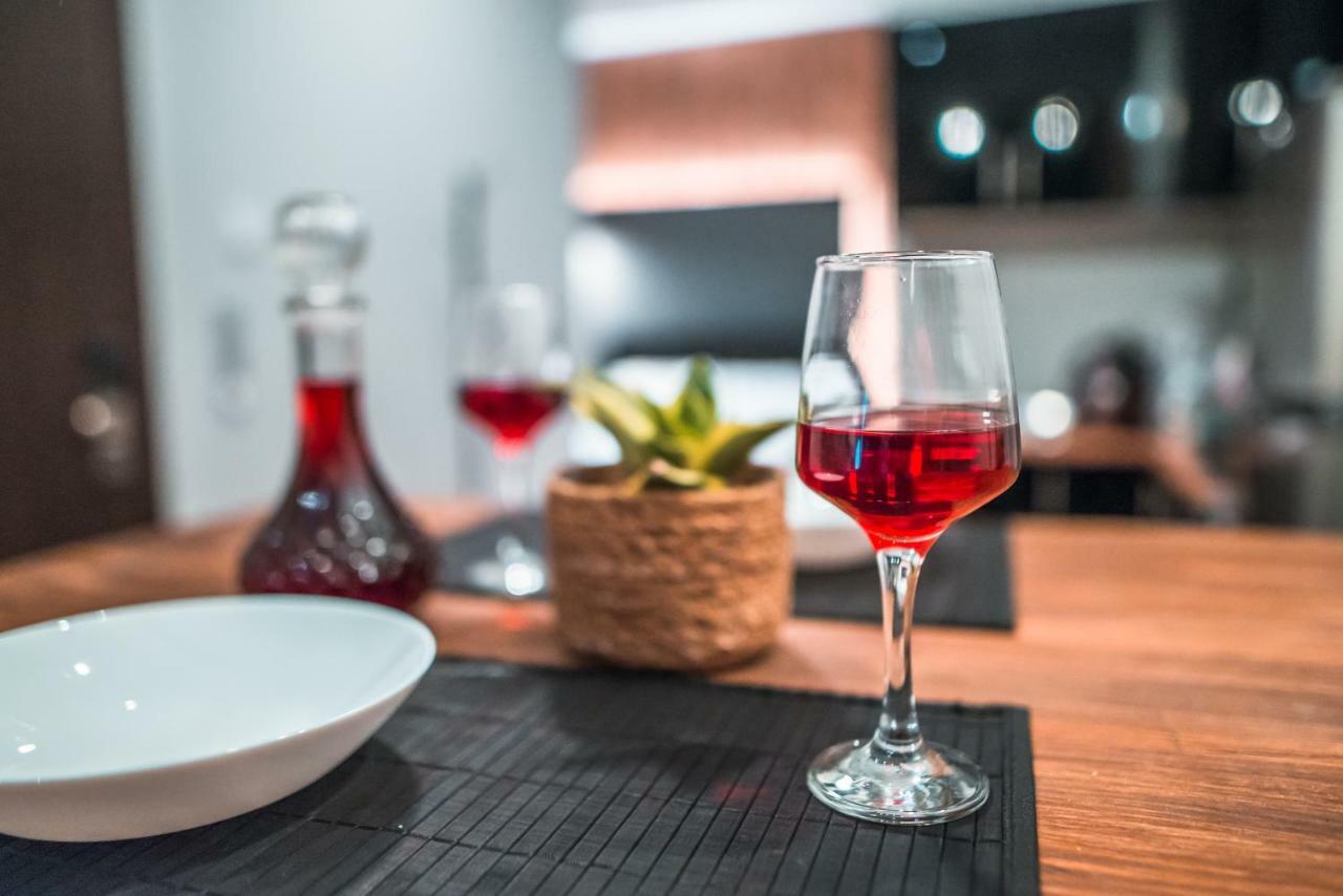 Noho Boutique , Premium Living Dikeou 8 Apartment Атина Екстериор снимка